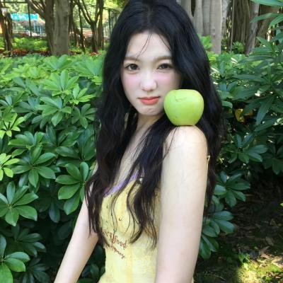 维奥莱特·诺齐埃尔
